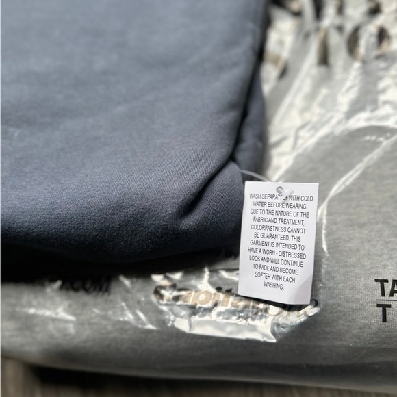 OFFICIAL RARE Taylor Swift Eras Tour Exclusive Blue Crewneck Size Large - Picture 7 of 8